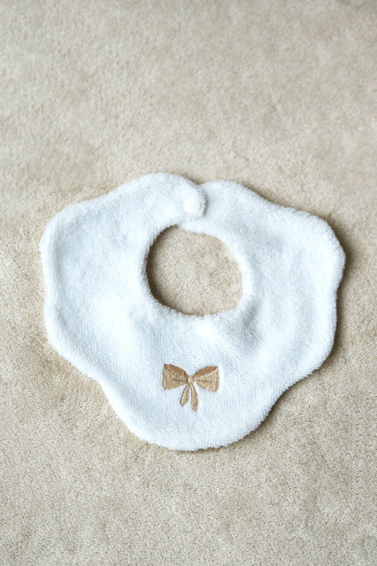 bavaglino per bambini con fiocco ricamato a mano